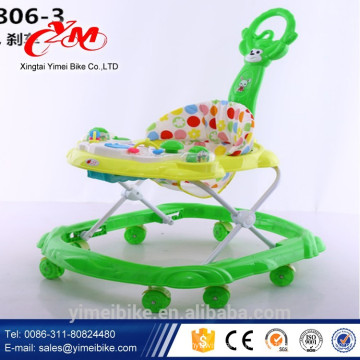 Pivotant roue en plastique bébé marcheur Chine / bébé marcheur avec de bonne qualité et de la musique / en plastique jouet style bébé marchette siège housse